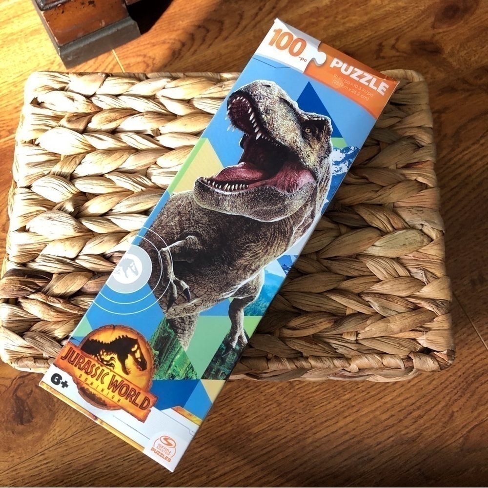 Jurassic World: Dominion T-Rex 100pc. puzzle
